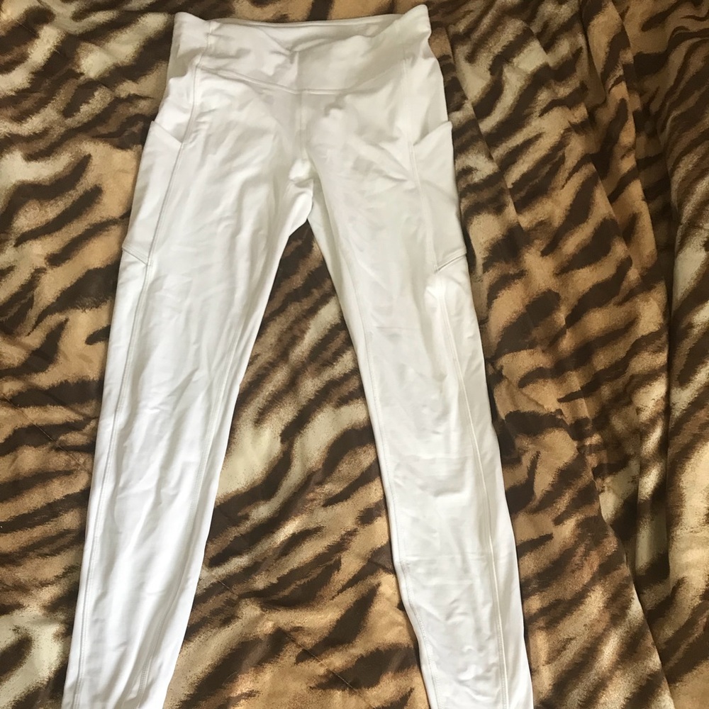 Size 6 white lulu lemon leggings
